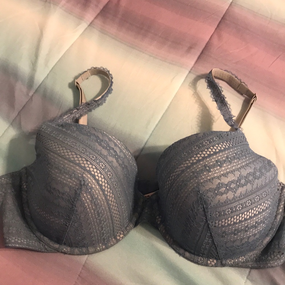 Victoria’s Secret Demi Lace Bra (38DD)